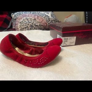 Dexflex Comfort Red velvet scrunch flats